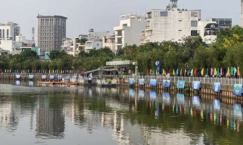 TP.HCM: Lễ hội đua ghe ngo Quận 3 mở rộng lần 1 năm 2023 với chủ đề “Đất nước trọn niềm vui”