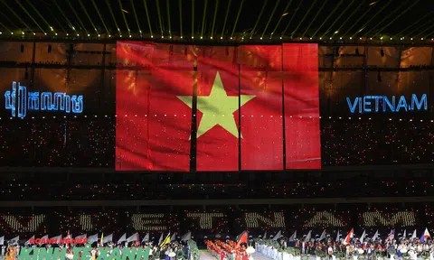 Sắc màu Lễ khai mạc SEA Games 32