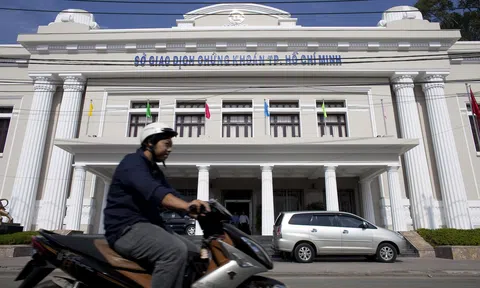 HoSE thông tin nguyên nhân hệ thống đóng cửa trễ 4 phút