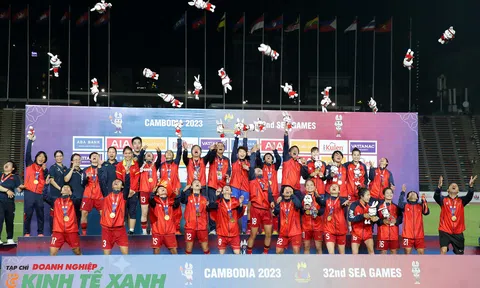 Đội tuyển bóng đá nữ Việt Nam xuất sắc đoạt Huy chương Vàng SEA Games lần thứ 4 liên tiếp