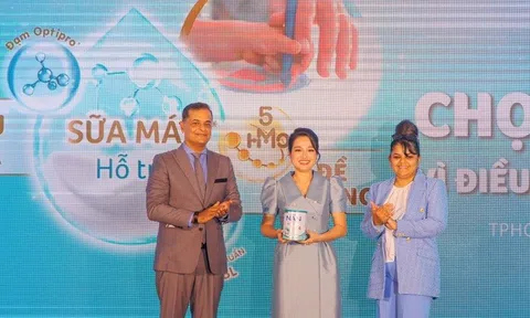 Nestlé Việt Nam tổ chức hội thảo và giới thiệu sản phẩm sữa mát NAN Optipro Plus 4