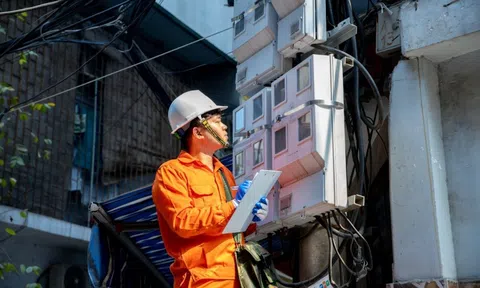 Nắng nóng gay gắt, sản lượng điện tiêu thụ tại các tỉnh miền Bắc tăng cao