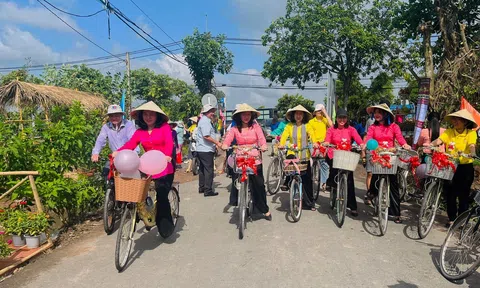 Đến Củ Chi du lịch, thưởng thức hoa thơm, trái ngọt vùng "đất thép"