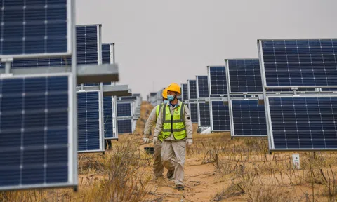 Trung Quốc đứng đầu thế giới 10 năm liên tiếp về công suất điện mặt trời lắp mới