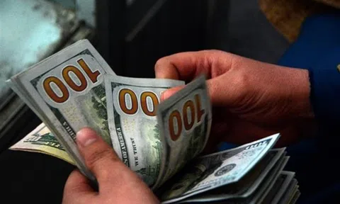 Cục Dự trữ Liên bang Mỹ giữ nguyên lãi suất sau 10 lần tăng liên tiếp