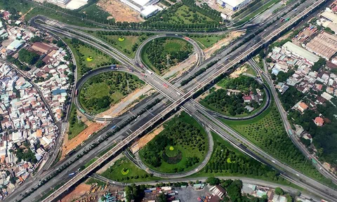 Đường Vành đai 3 - "Cú hích" thúc đẩy phát triển kinh tế khu vực phía Nam