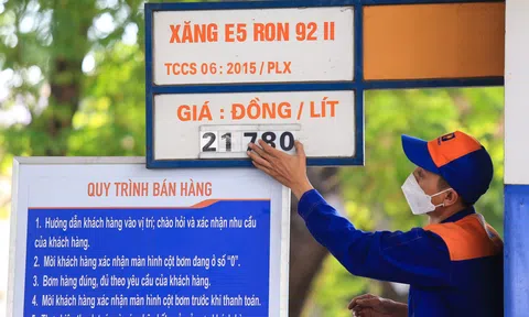 Tác động của giá xăng dầu đối với phúc lợi hộ gia đình