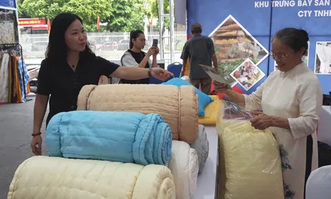 Tạo liên kết chặt chẽ giữa sản xuất, phân phối và tiêu dùng xanh