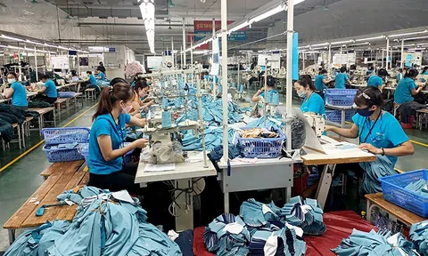 Nền kinh tế hồi phục nhưng còn nhiều thách thức