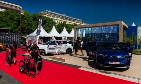 VinFast tiếp tục là đối tác danh hiệu cho giải vô địch thế giới IRONMAN