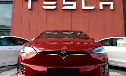 Các nhà sản xuất xe điện Trung Quốc gây áp lực lên Tesla