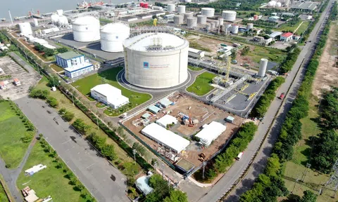 Thị trường khí tự nhiên hóa lỏng ở Việt Nam hấp dẫn các nhà đầu từ nước ngoài