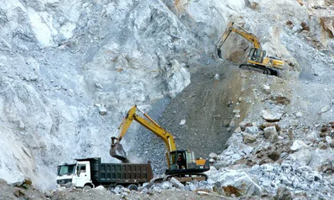 Bắt Chủ tịch Tập đoàn Thái Dương vì khai thác, tiêu thụ trái phép hơn 11.000 tấn quặng đất hiếm