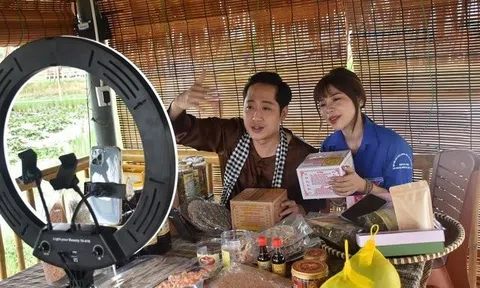 Thu hơn 100 tỷ từ bán hàng OCOP thông qua hình thức livestream