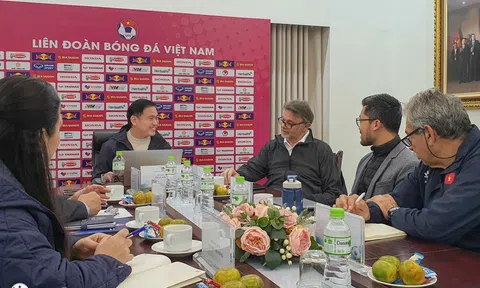 VFF và HLV Philippe Troussier họp triển khai kế hoạch hoạt động năm 2024