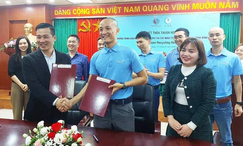 Trải nghiệm tái chế rác nhựa vì môi trường xanh, phát triển bền vững