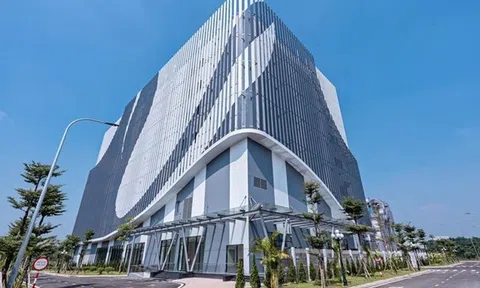 Trí tuệ nhân tạo và học máy thúc đẩy thị trường trung tâm dữ liệu năm 2024