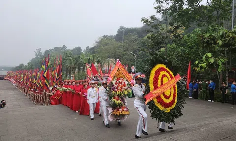 Thủ tướng Chính phủ Phạm Minh Chính dâng hương Giỗ Tổ Hùng Vương năm 2024