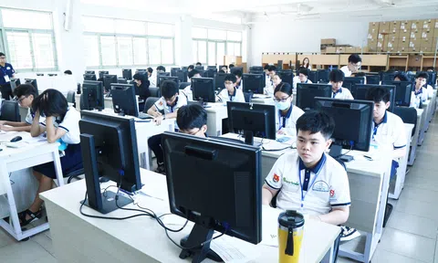 Xây dựng nguồn nhân lực công nghệ cho Thành phố Hồ Chí Minh qua hội thi tin học trẻ