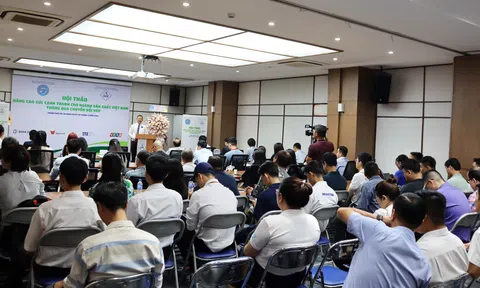 Nâng cao sức cạnh tranh cho ngành sản xuất Việt Nam thông qua “Chuyển đổi kép”