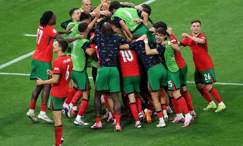 Đánh bại Slovenia trong loạt sút luân lưu, Bồ Đào Nha giành vé vào Tứ kết