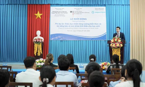 Giáo dục nhằm tăng cường kiến thức và kỹ năng bảo vệ sức khỏe tinh thần cho học sinh