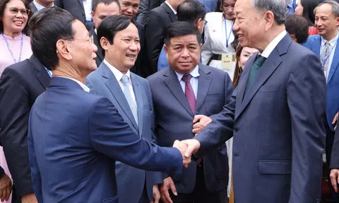 Tạo môi trường thuận lợi để cộng đồng doanh nhân, doanh nghiệp phát triển bền vững