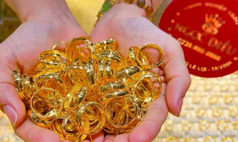Giá vàng nhẫn hôm nay 10/6: Điều gì khiến SJC và nhẫn cùng tăng mạnh?