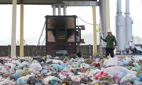 Đẩy mạnh phân loại, xử lý rác thải tại nông thôn