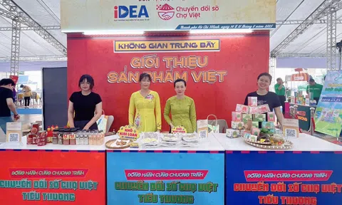 Trao công cụ, mở cánh cửa mới cho tiểu thương trên môi trường số