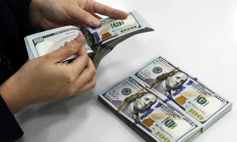 Tỷ giá USD hôm nay 22/6/2025: Đồng bạc xanh tăng mạnh lên đỉnh 3 tuần