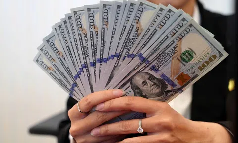Tỷ giá USD hôm nay 4/7/2025: Đồng USD tăng giá