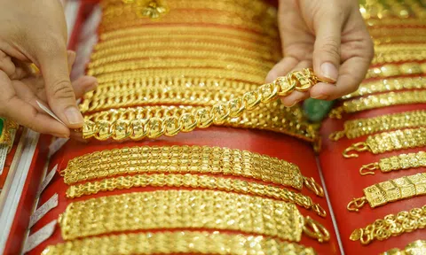 Giá vàng hôm nay 16/7/2025: Vàng nhẫn, vàng miếng đồng loạt giảm