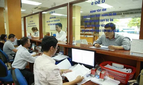 Đề xuất tích hợp thông báo tạm hoãn xuất cảnh người nợ thuế trên VNeID