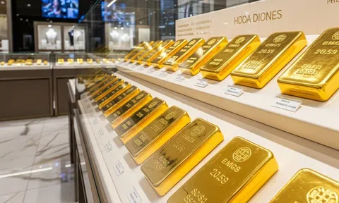 Giá vàng hôm nay 29/7/2025: Vàng trong nước neo cao, vàng thế giới giảm sâu