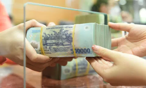 Lãi suất ngân hàng hôm nay 1/8/2025: Loạt ngân hàng tăng lãi suất