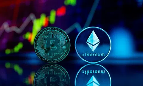 Bitcoin và Ethereum tăng vọt lên mức cao mới