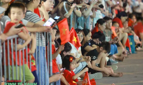 Hà Nội lắp dựng 10 nhà bạt dã chiến phục vụ người dân xem diễu binh 2/9