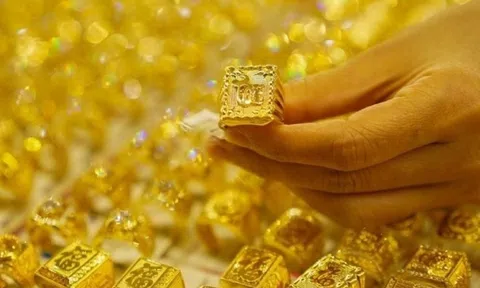 Giá vàng hôm nay 26/8/2028: Lập đỉnh mới, vượt 127 triệu đồng/lượng