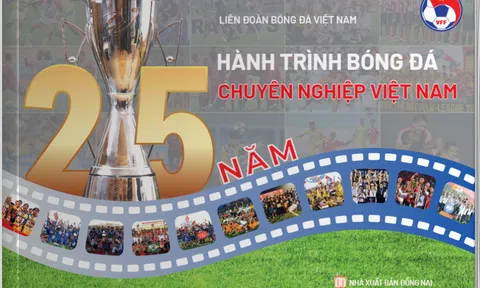 Lễ ra mắt cuốn sách "25 năm hành trình bóng đá chuyên nghiệp Việt Nam" tổ chức tại Hà Nội