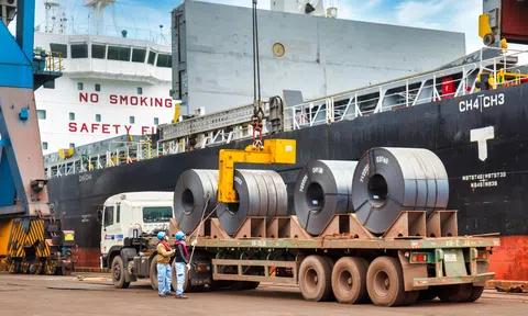 Vì sao thép cán nóng Hòa Phát không chịu thuế chống bán phá giá 12,1% vào EU?