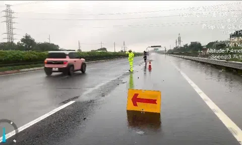 Tạm cấm phương tiện di chuyển trên cao tốc nút giao Nghi Sơn - Hà Tĩnh do bão Bualoi