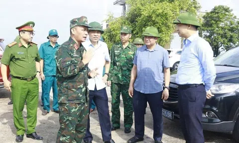 Các hộ nuôi trồng thủy sản ở Móng Cái 1 được yêu cầu đưa người vào bờ