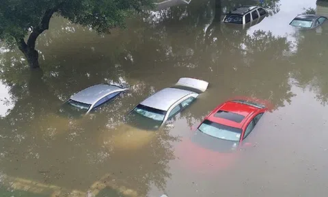 Giải quyết bảo hiểm ô tô sau bão lũ thế nào?