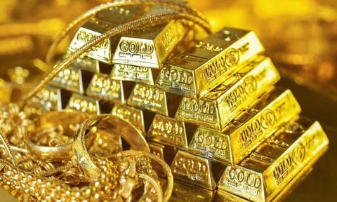 Giá vàng hôm nay 22/10/2025: Tiếp tục tăng cao kỷ lục, giá vàng nhẫn cao chót vót