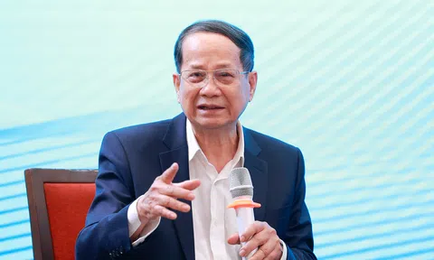 Chuyên gia Ngô Trí Long: "Đầu tư bạc, cần có cả 2 kênh vật chất và phái sinh"