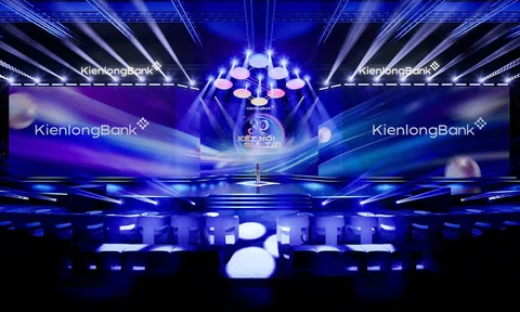 Không chỉ gây “sốt” với màn trình diễn của chủ tịch, KienlongBank còn thưởng lớn cho hơn 3.700 nhân viên