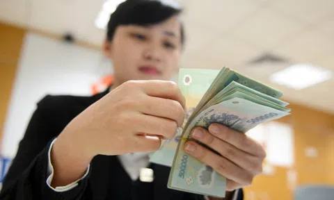 Nhân viên ngân hàng có thu nhập cao nhất: Techcombank, TPBank, Vietinbank, VPBank, BIDV, Sacombank…