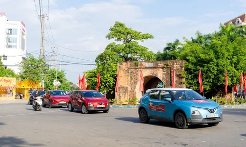 Chủ xe VinFast VF 5: “Đây là người bạn đồng hành lý tưởng cho mọi gia đình Việt”