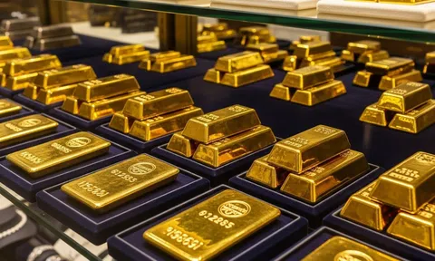 Giá vàng hôm nay 12/11/2025: Vàng miếng, vàng nhẫn cùng tăng vọt